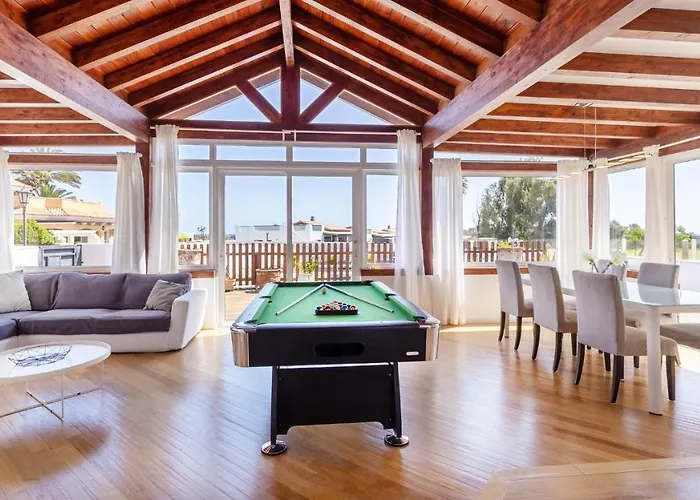 Luxury Villa Nieve